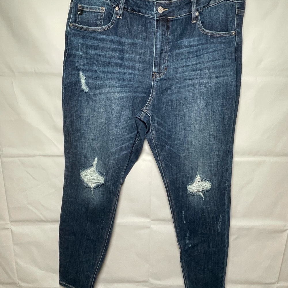 KanCan Women’s size 20 Jeans NWT